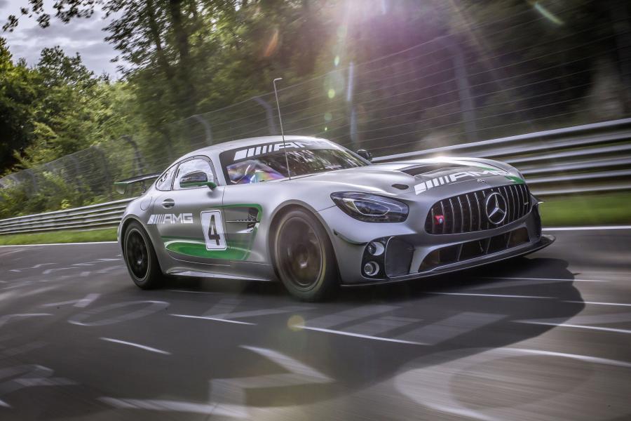  Mercedes-AMG GT4 (C190) 2017 года  (фото 16 из 43)